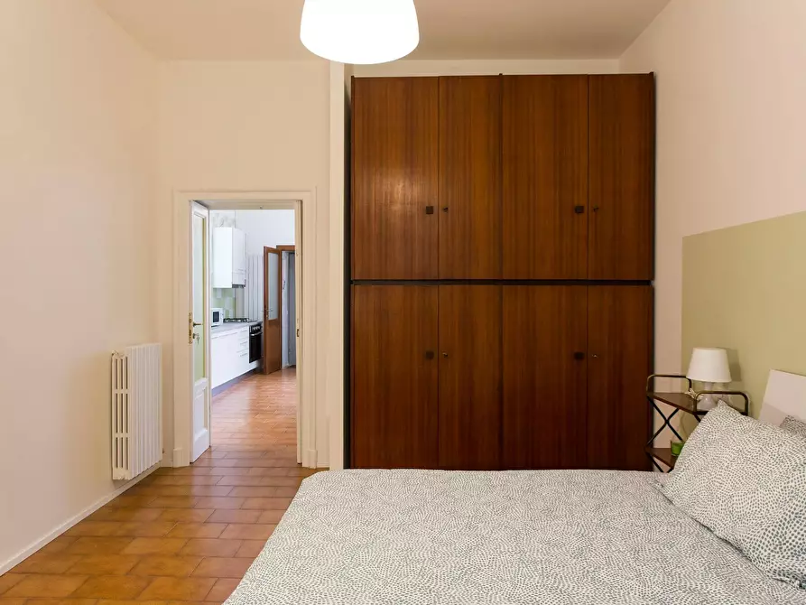 Immagine 5 di Camera in affitto  in Via Lomellina a Milano