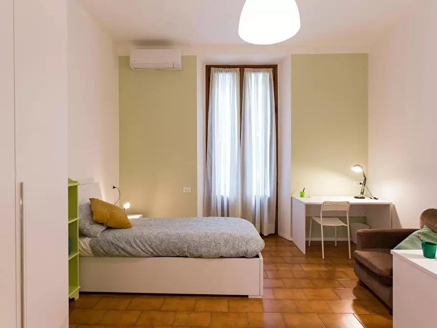 Immagine 2 di Camera condivisa in affitto  in Via Lomellina a Milano