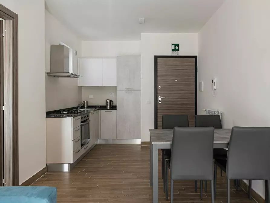 Immagine 6 di Appartamento in affitto  in Via Luigi De Marchi a Roma