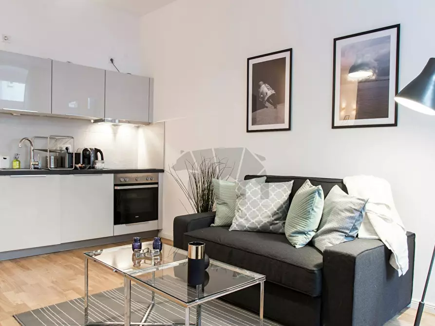 Immagine 4 di Appartamento in affitto  in Helmholtzstraße a Berlin