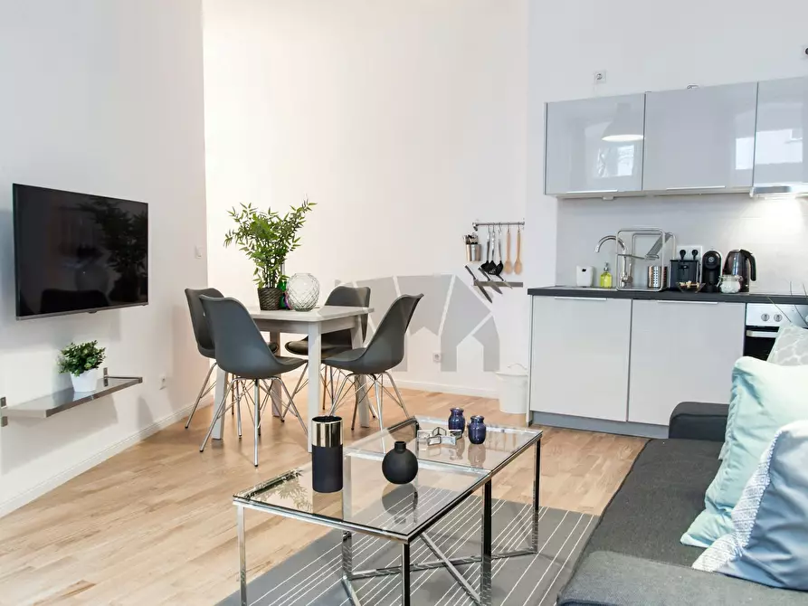 Immagine 3 di Appartamento in affitto  in Helmholtzstraße a Berlin
