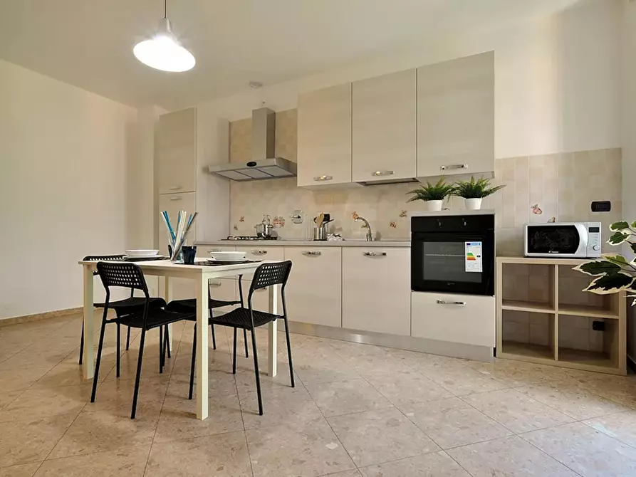 Immagine 9 di Camera in affitto  in Via Perosa a Torino