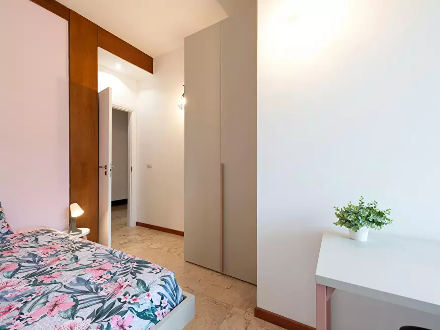 Immagine 2 di Camera in affitto  in Viale Beatrice d'Este a Milano