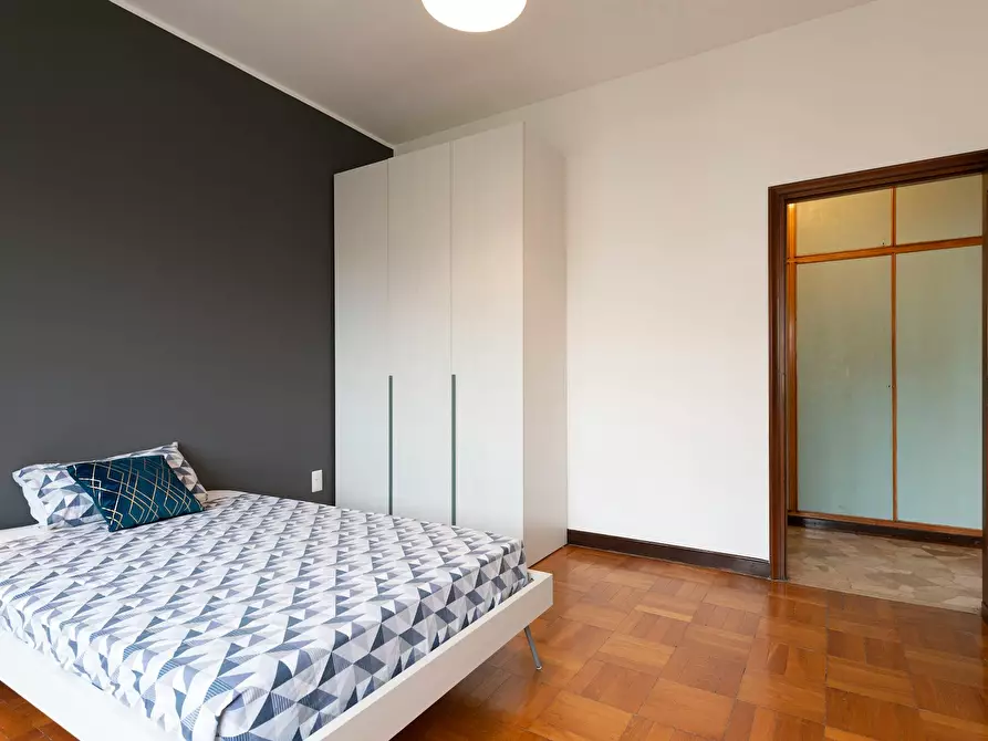 Immagine 2 di Camera in affitto  in Viale Beatrice d'Este a Milano