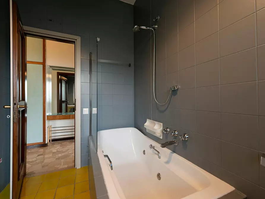 Immagine 9 di Camera in affitto  in Viale Beatrice d'Este a Milano