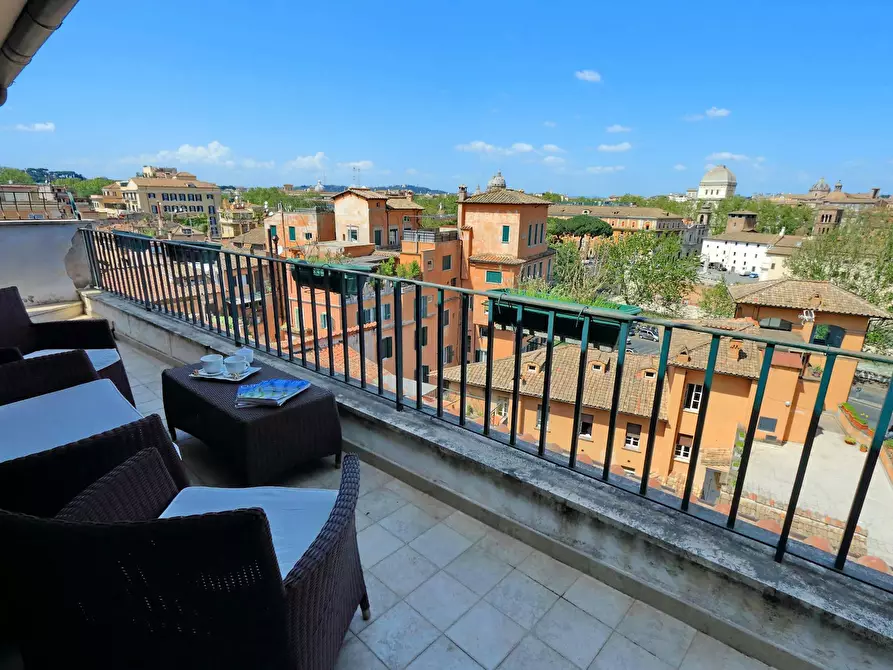 Immagine 10 di Appartamento in affitto  in Via della Botticella a Roma