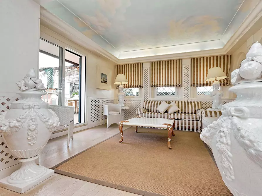 Immagine 1 di Appartamento in affitto  in Via della Botticella a Roma