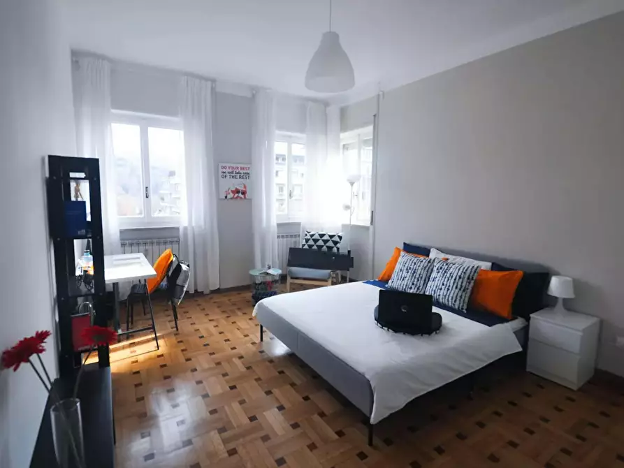 Immagine 3 di Camera in affitto  in Corso Massimo d'Azeglio a Torino