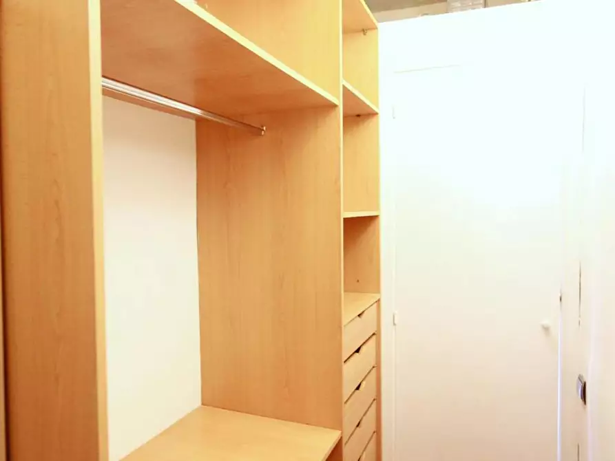 Immagine 6 di Camera in affitto  in Carrer del Consell de Cent a Barcelona