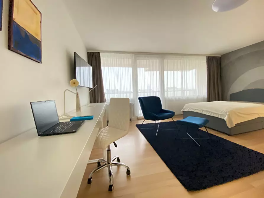 Immagine 2 di Appartamento in affitto  in Theresienhöhe a München