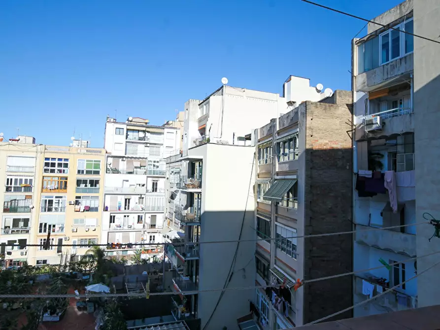 Immagine 5 di Camera in affitto  in Carrer de València a Barcelona