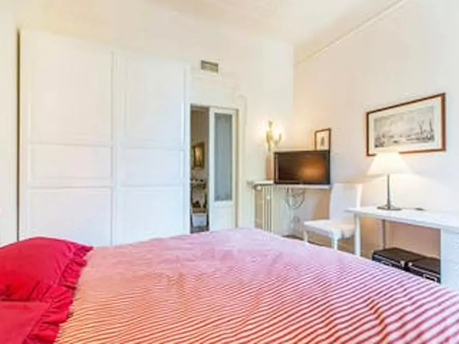 Immagine 6 di Camera in affitto  in Viale Gian Galeazzo a Milano