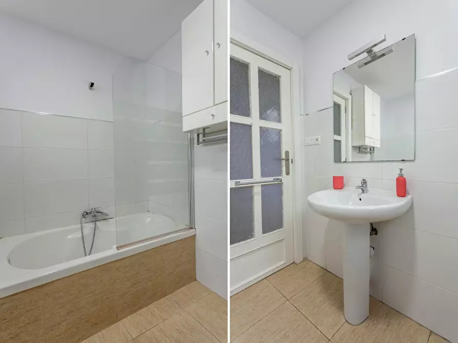 Immagine 10 di Camera in affitto  in Calle Honorato Juan a Valencia