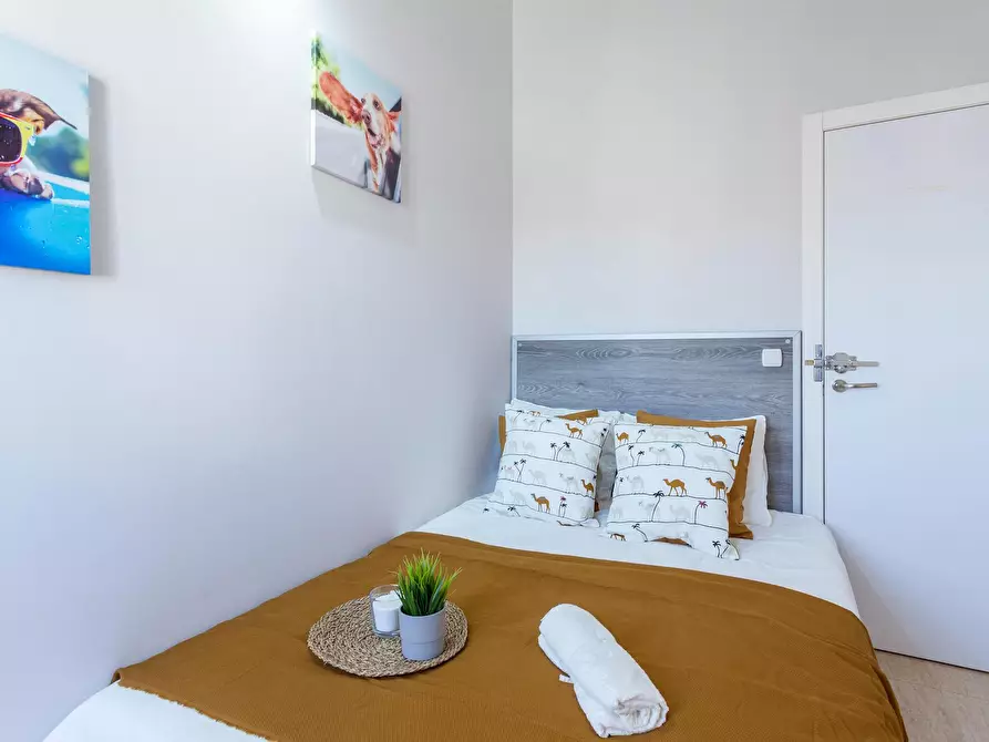 Immagine 2 di Camera in affitto  in Calle Honorato Juan a Valencia