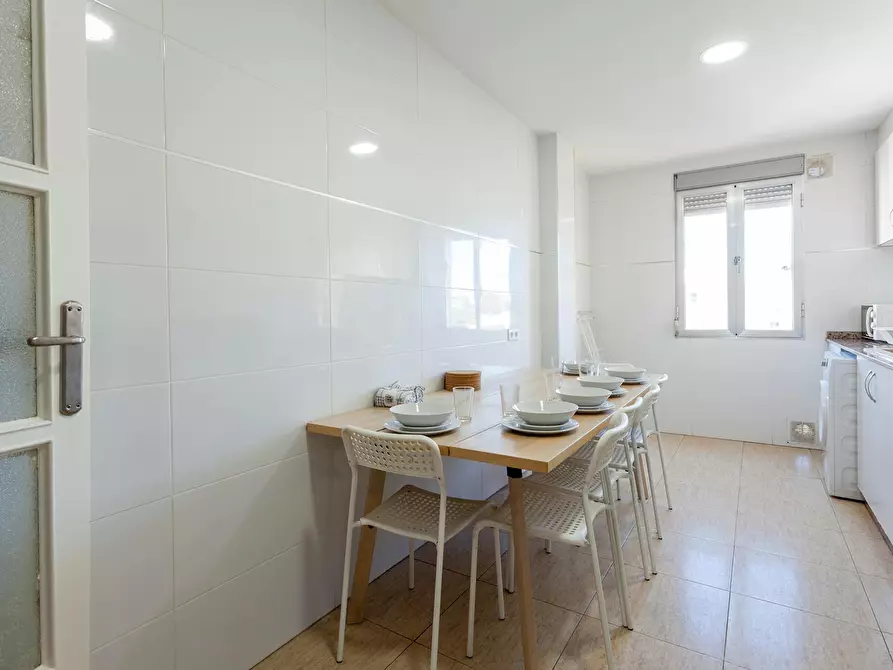 Immagine 8 di Camera in affitto  in Calle Honorato Juan a Valencia