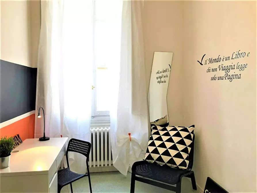 Immagine 4 di Camera in affitto  in Via della Cernaia a Firenze