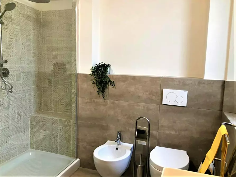 Immagine 10 di Camera in affitto  in Via della Cernaia a Firenze