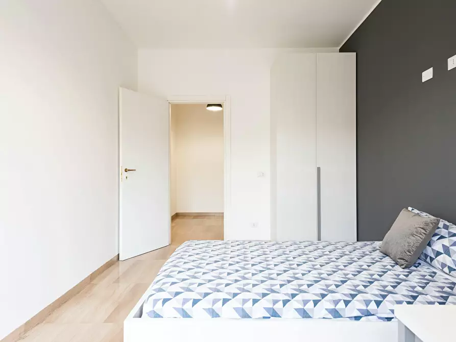 Immagine 3 di Camera in affitto  in Via Leopoldo Cicognara a Milano