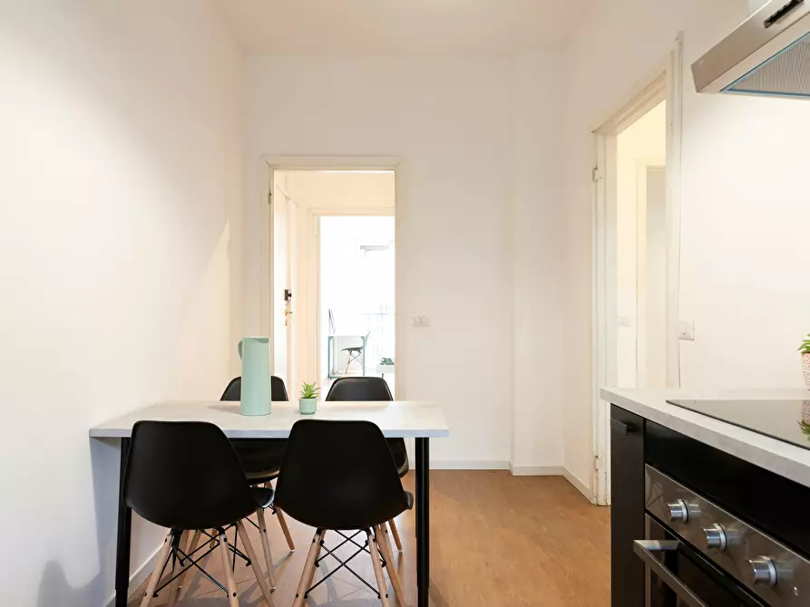 Immagine 6 di Camera in affitto  in Via Leopoldo Cicognara a Milano