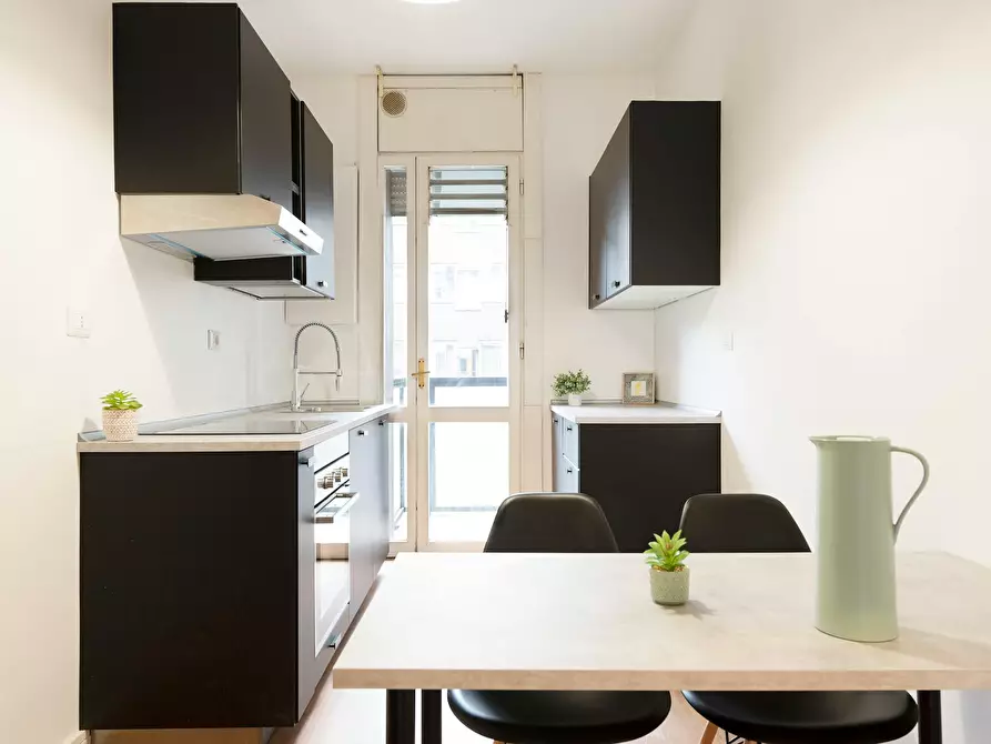 Immagine 5 di Camera in affitto  in Via Leopoldo Cicognara a Milano