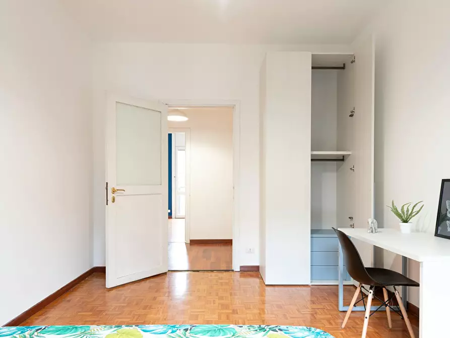 Immagine 2 di Camera in affitto  in Via Leopoldo Cicognara a Milano