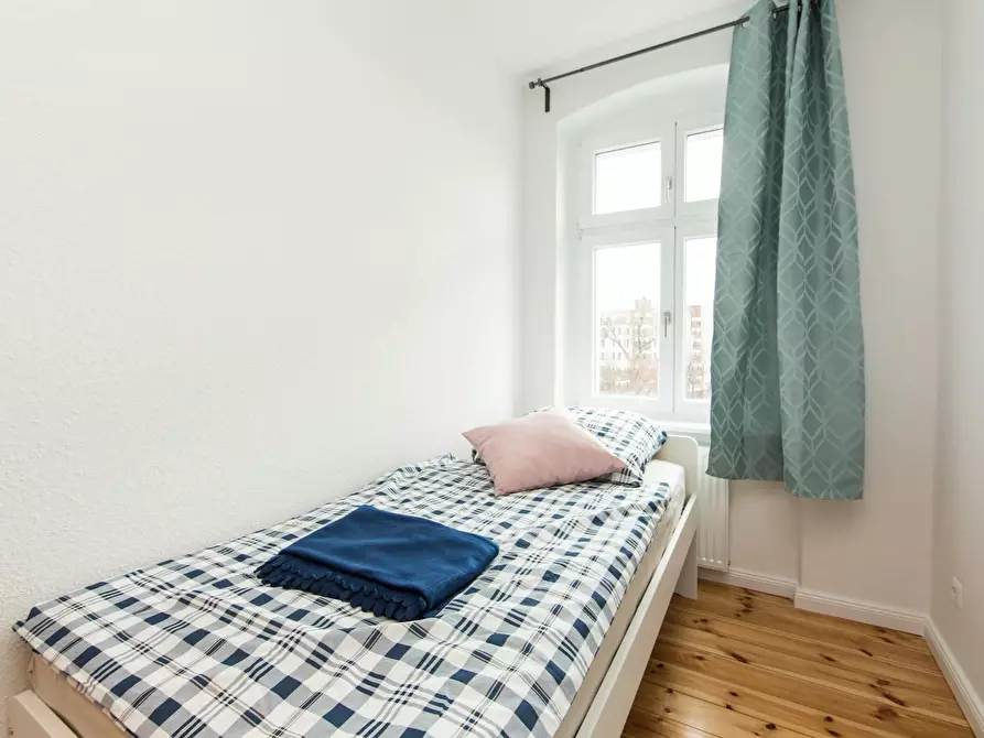 Immagine 3 di Camera in affitto  in Turmstraße a Berlin