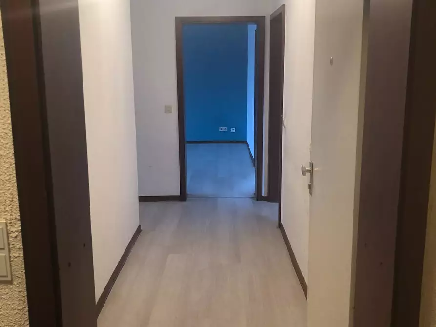 Immagine 1 di Casa indipendente in affitto  in Taubenweg a Gummersbach