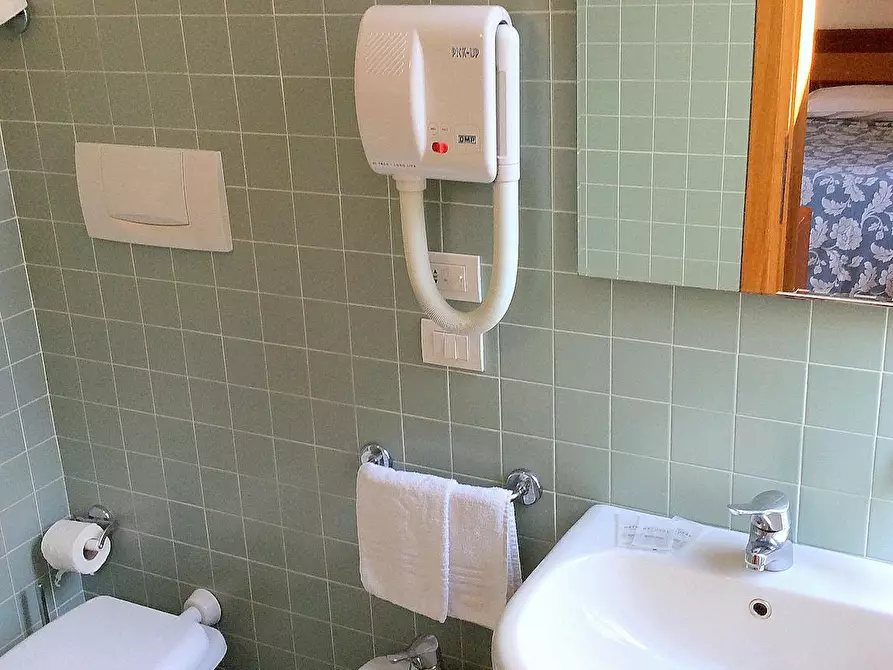 Immagine 7 di Camera in affitto  in Via Bonifacio Lupi a Firenze