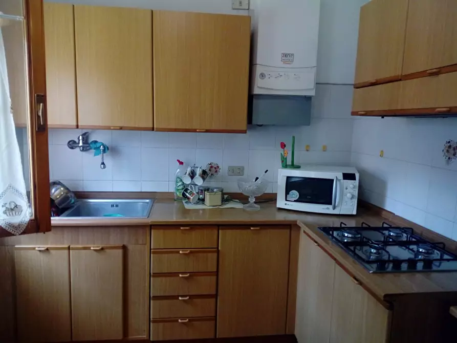 Immagine 2 di Appartamento in affitto  in Via Caduti di Villa Maria a Bussolengo