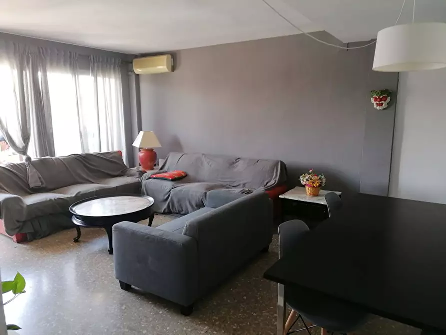 Immagine 10 di Camera in affitto  in Carrer Fuencaliente a Valencia