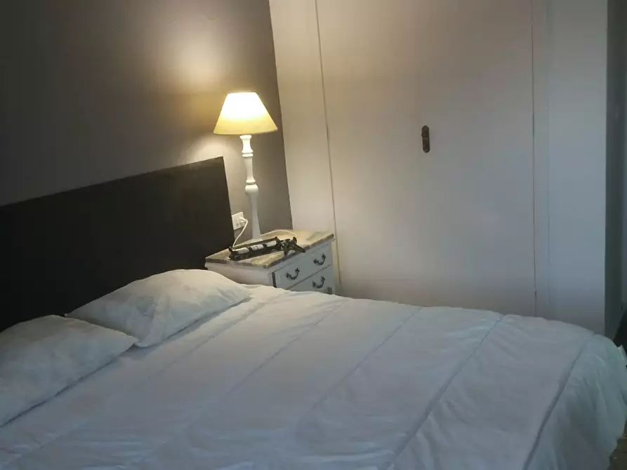 Immagine 6 di Camera in affitto  in Carrer Fuencaliente a Valencia