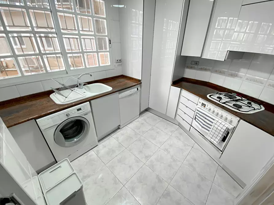 Immagine 9 di Camera in affitto  in Gran Vía de las Germanías a Valencia