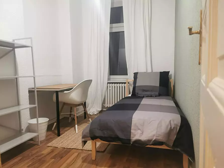 Immagine 1 di Camera in affitto  in Kiautschoustraße a Berlin