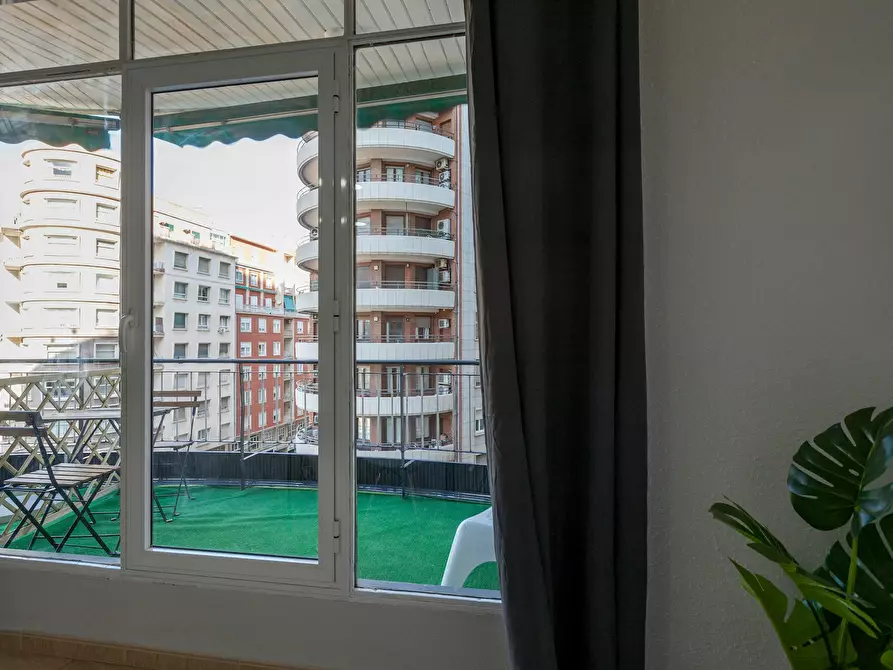 Immagine 5 di Camera in affitto  in Carrer de Xàtiva a Valencia