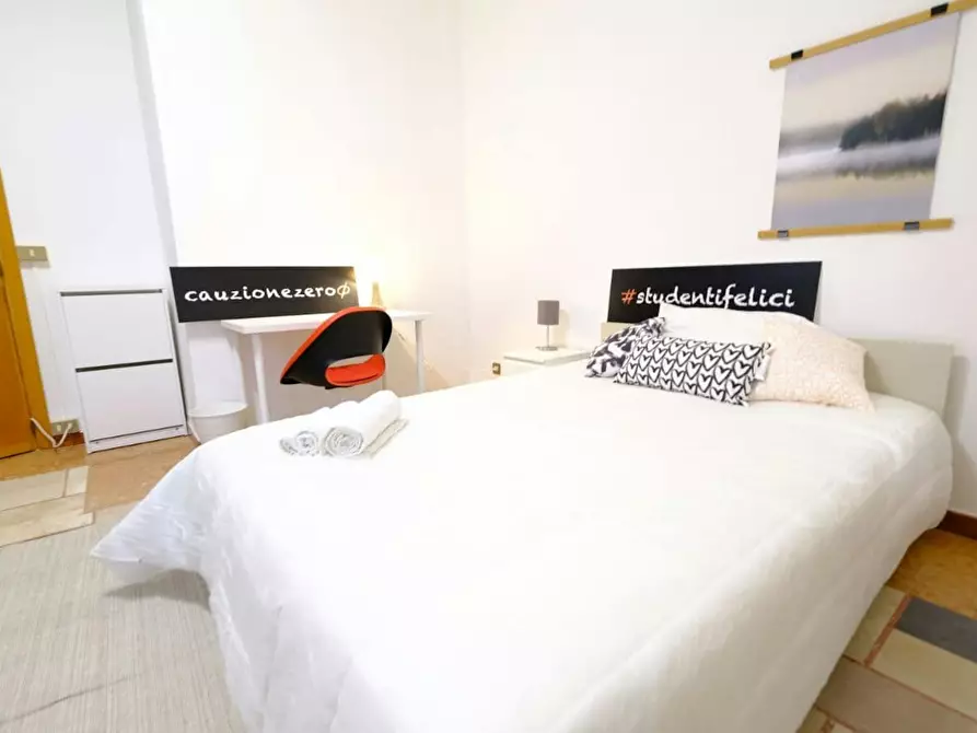 Immagine 6 di Camera in affitto  in Via Torino a Sassari