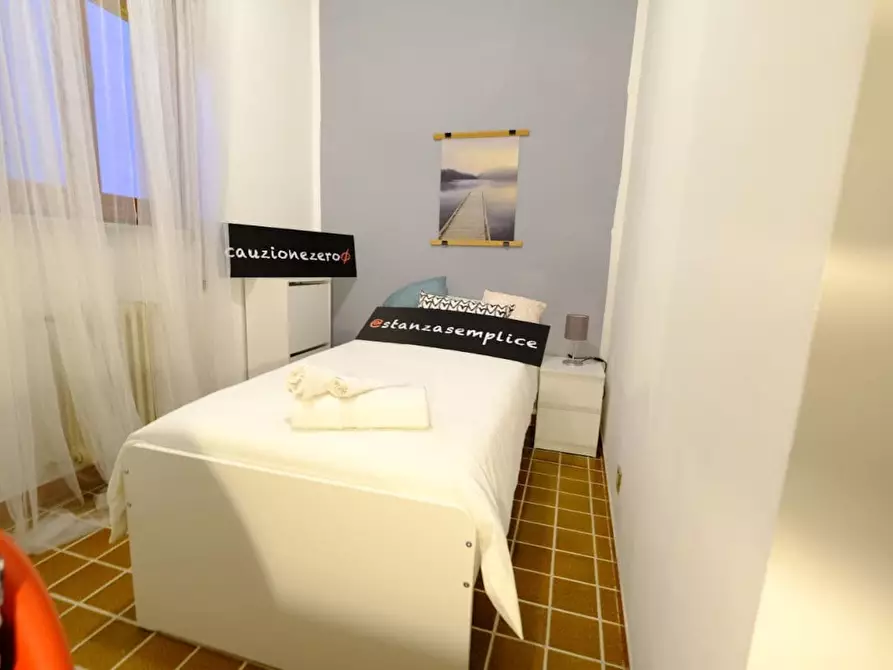 Immagine 4 di Camera in affitto  in Via Torino a Sassari