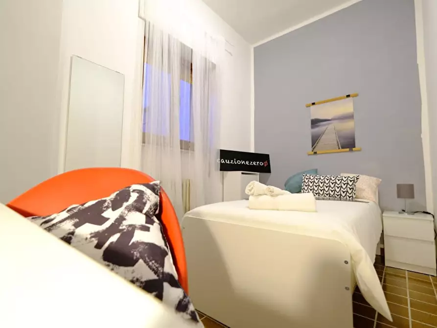 Immagine 6 di Camera in affitto  in Via Torino a Sassari