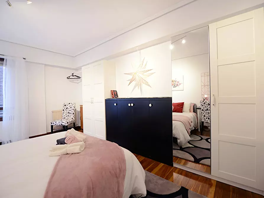 Immagine 9 di Camera in affitto  in Calle Padre Esteban Pernet a Bilbao