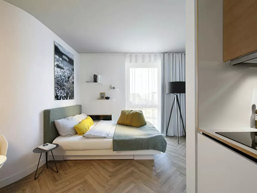 Immagine 1 di Casa indipendente in affitto  in Walter-Gropius-Straße a München