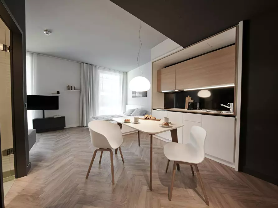 Immagine 3 di Casa indipendente in affitto  in Walter-Gropius-Straße a München