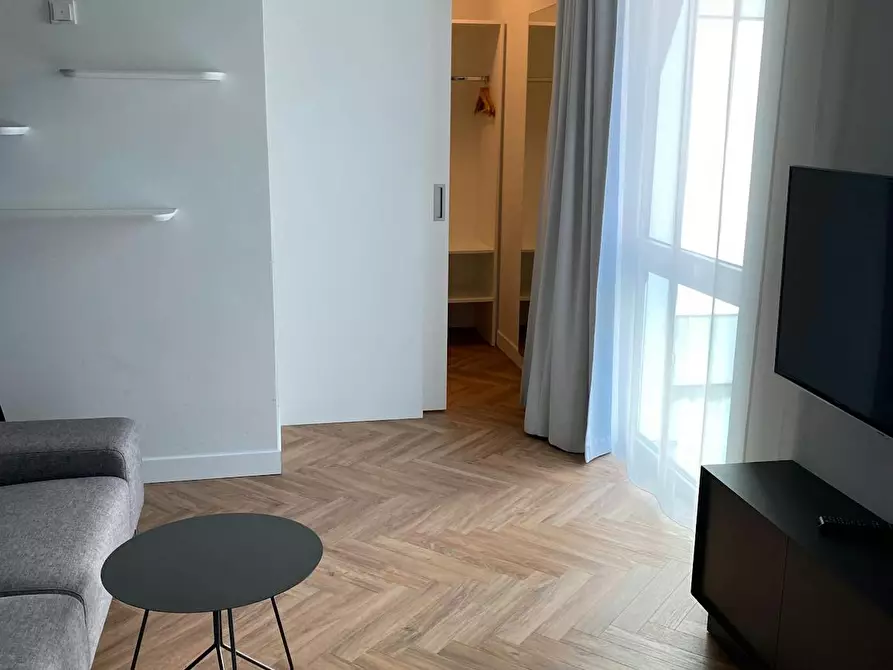 Immagine 5 di Casa indipendente in affitto  in Walter-Gropius-Straße a München