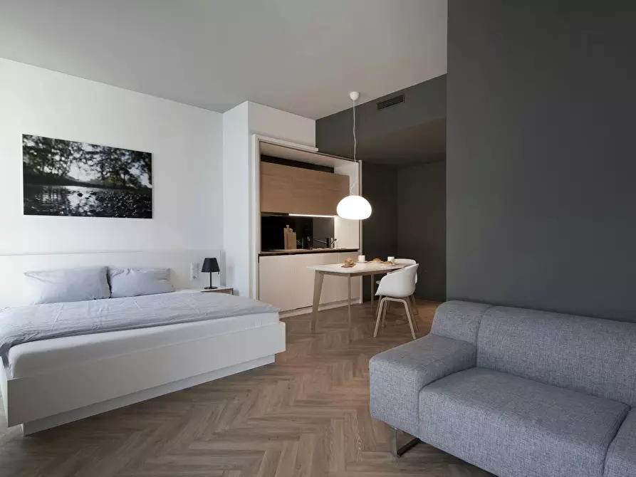 Immagine 1 di Casa indipendente in affitto  in Walter-Gropius-Straße a München