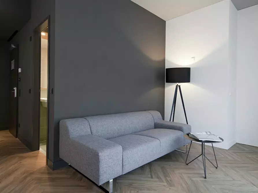 Immagine 4 di Casa indipendente in affitto  in Walter-Gropius-Straße a München