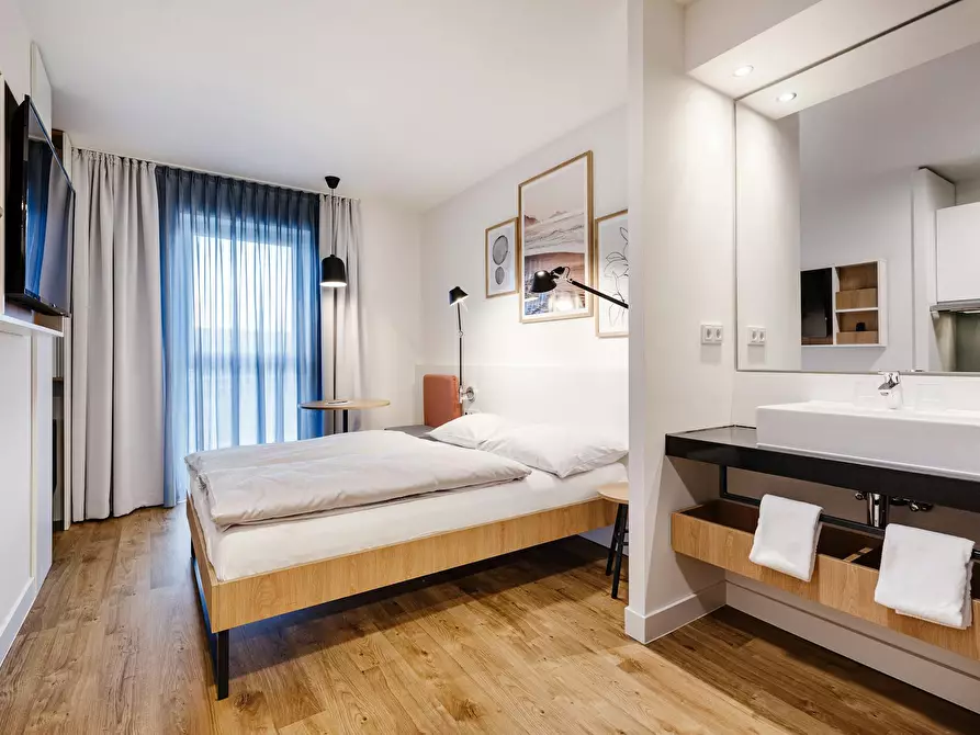 Immagine 1 di Casa indipendente in affitto  in Heinrich-von-Stephan-Straße a Mannheim