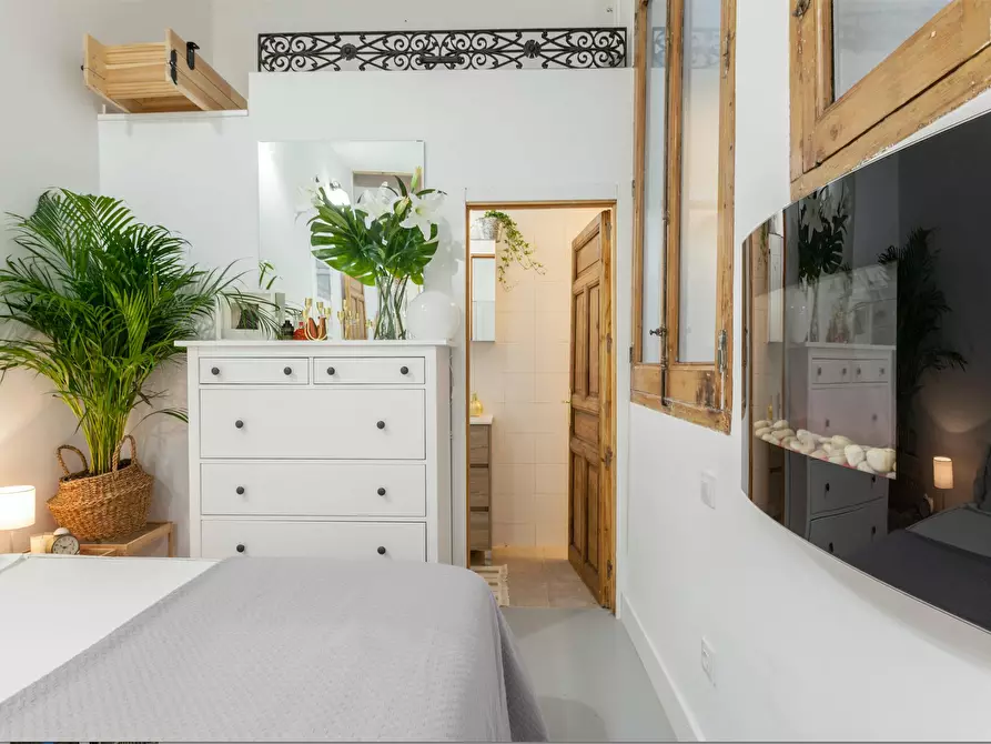 Immagine 2 di Casa indipendente in affitto  in Calle de Ave María a Madrid