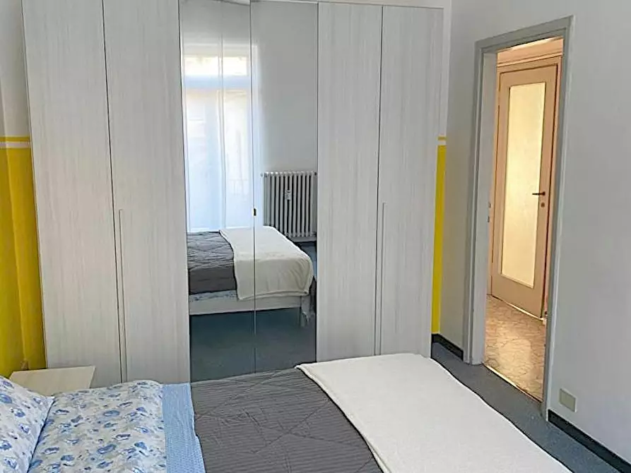 Immagine 10 di Camera in affitto  in Via Giovanni Segantini a Milano