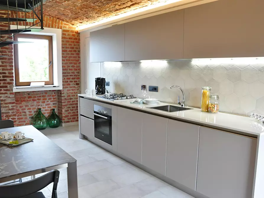 Immagine 2 di Appartamento in affitto  in Via Santa Chiara a Torino