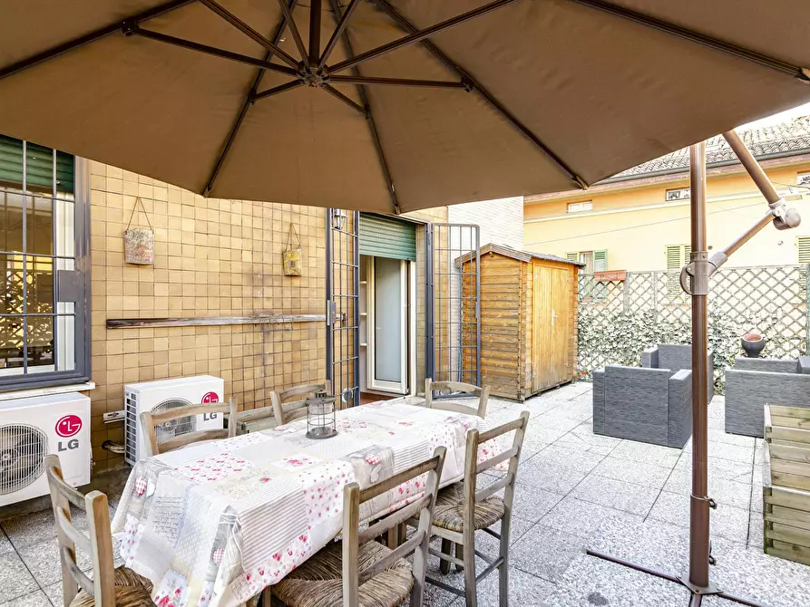 Immagine 9 di Appartamento in affitto  in Via San Donato a Bologna