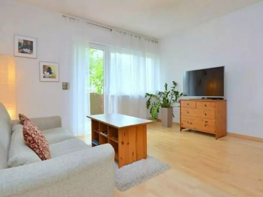 Immagine 4 di Appartamento in affitto  in Landstuhler Straße a Stuttgart Bergheim