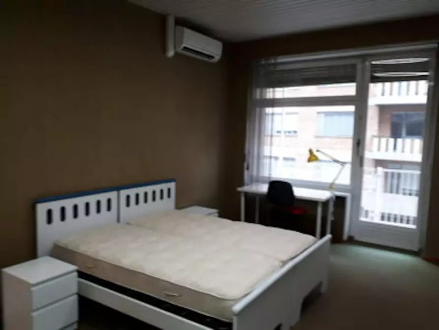 Immagine 1 di Camera condivisa in affitto  in Via Federico Paolini a Torino